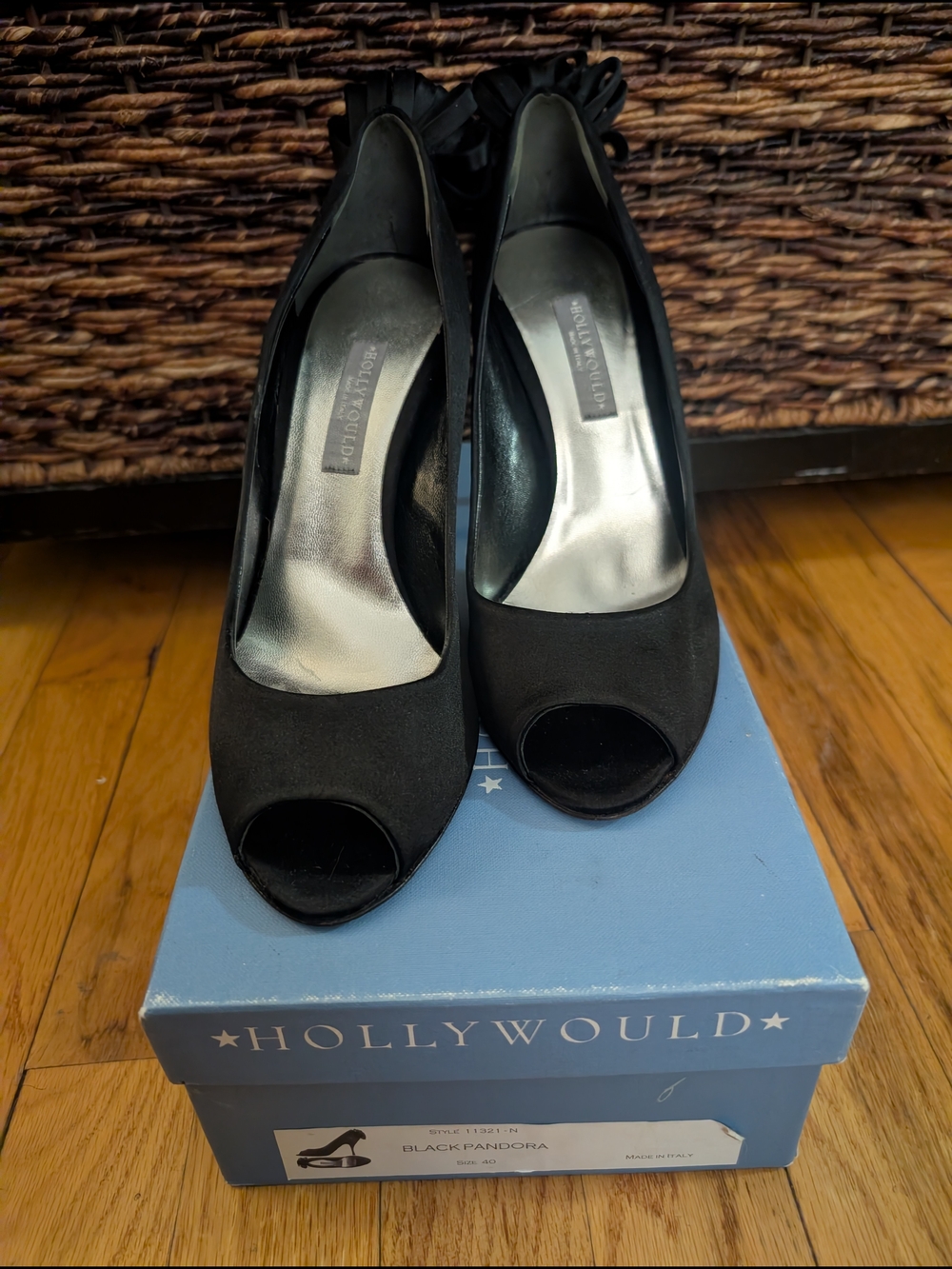 New Hollywould Dressy Black Satin Peep-Toe Heels with Rosette Accent 40 9